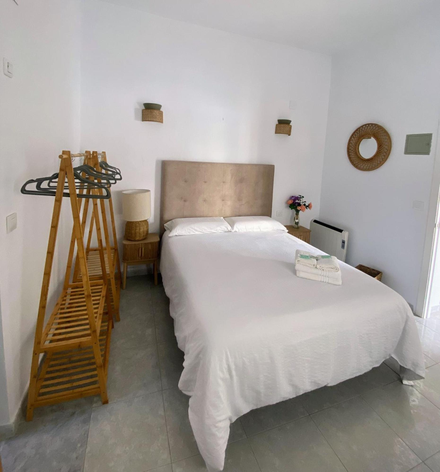 Hostal Avenida By Bossh! Hotels Chipiona Bagian luar foto